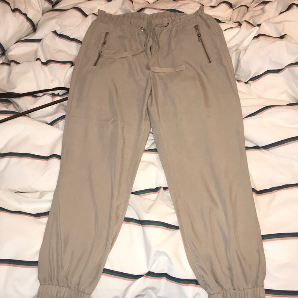 Capri pants